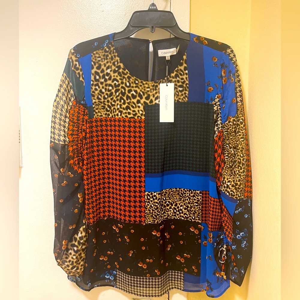 Calvin Klein size M multicolor